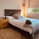 Windsor, Entire House, Free Parking, 64Mbps, Legoland&Thorpe Park
